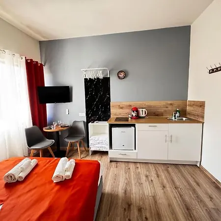 Smart Comfort Studion4 Private Kitchenette Bathroom To 260m Marina Port Old 900m Daire