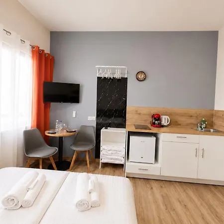 Smart Comfort Studion4 Private Kitchenette Bathroom To 260m Marina Port Old 900m Lejlighed Limassol